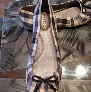 New Me too espadrille on black and white gingham